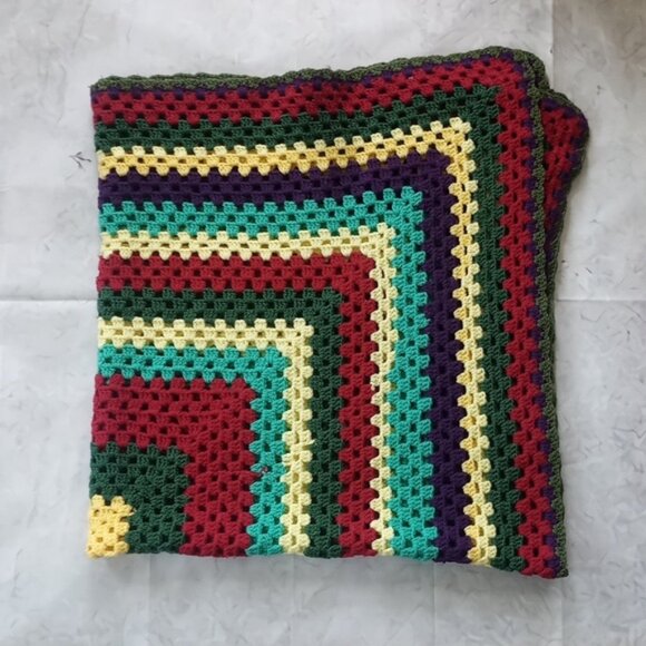 Vintage Crochet Blanket - Picture 1 of 6